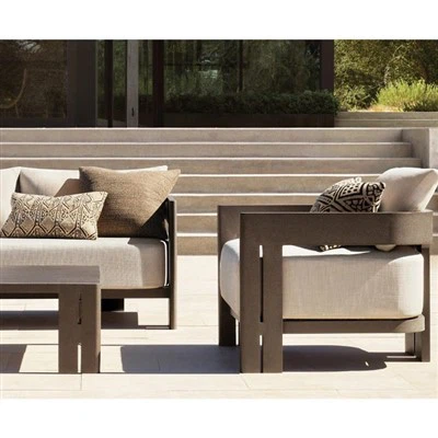 Metall -Outdoor -Möbelsofa